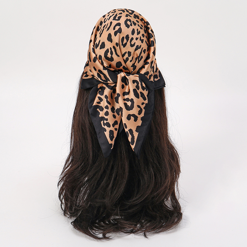 Ascot Neck Scarf - 70*70cm Silk Scarf Women leopard Print