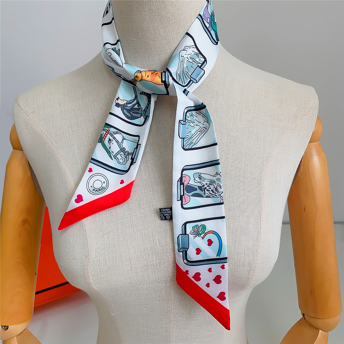 Brand Design Twill 100% Silk S – обзор и цена Silk Neck Scarf