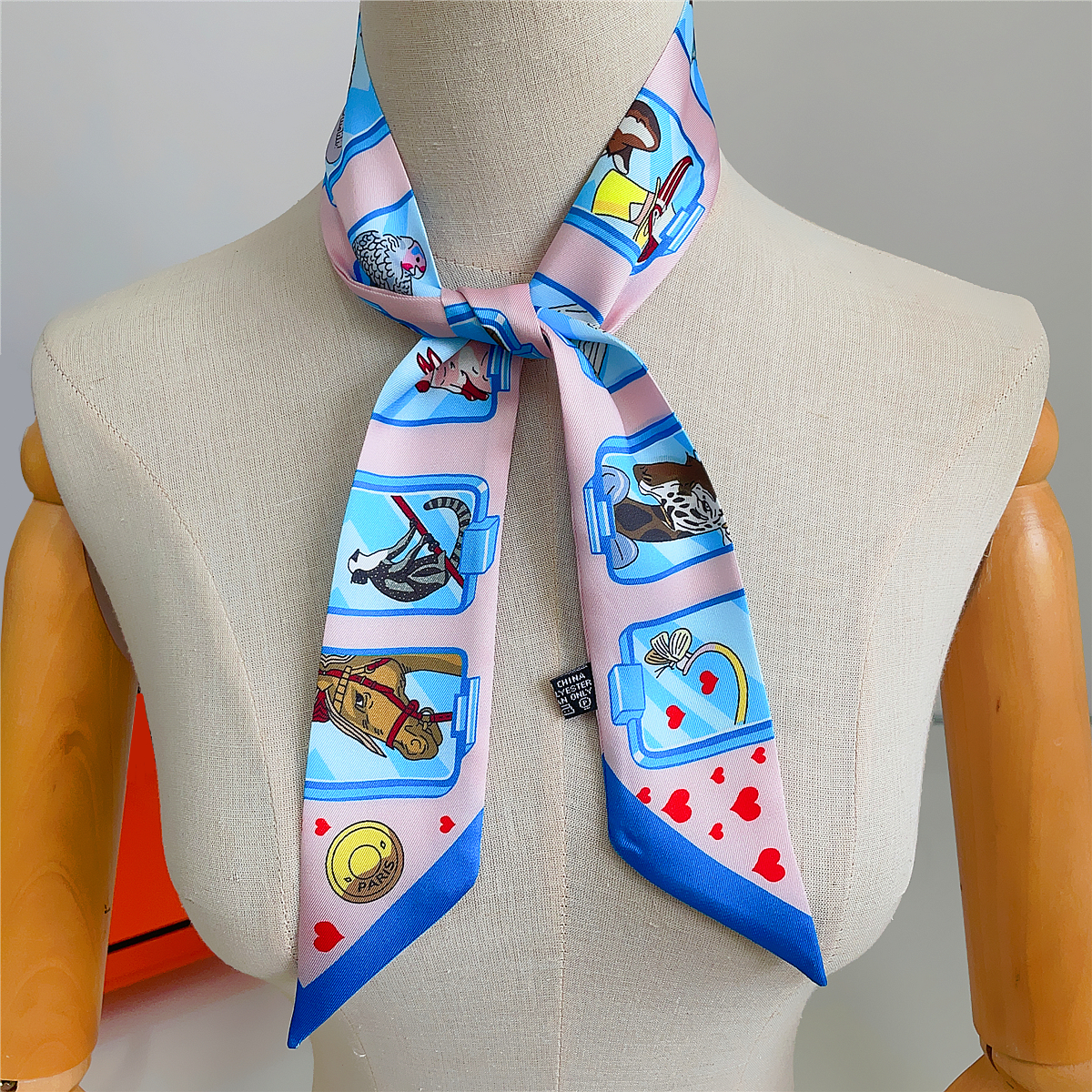 Brand Design Twill 100% Silk S – обзор и цена Silk Neck Scarf