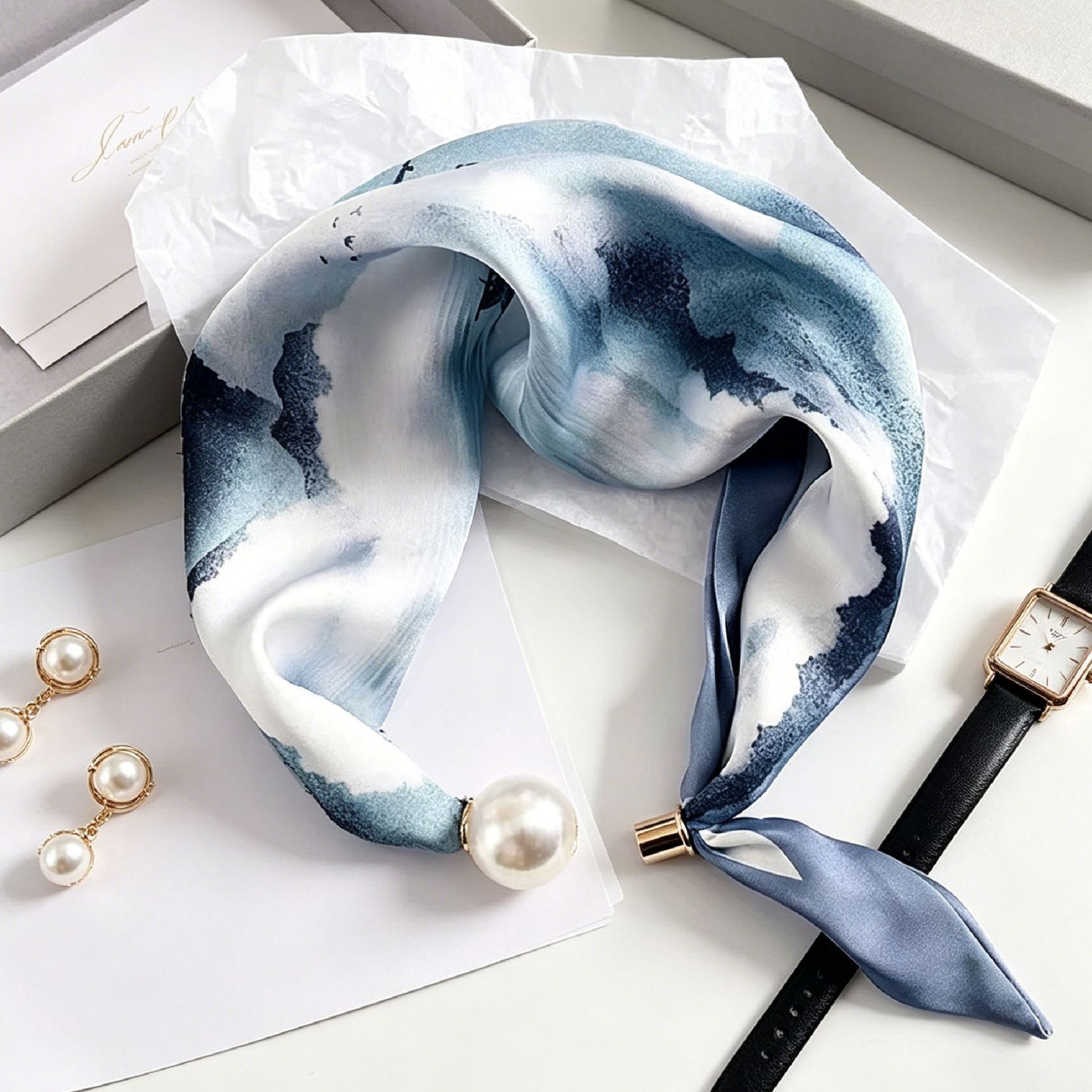Luxury Knight Pearl Magnetic S – обзор и цена Ascot Neck Scarf
