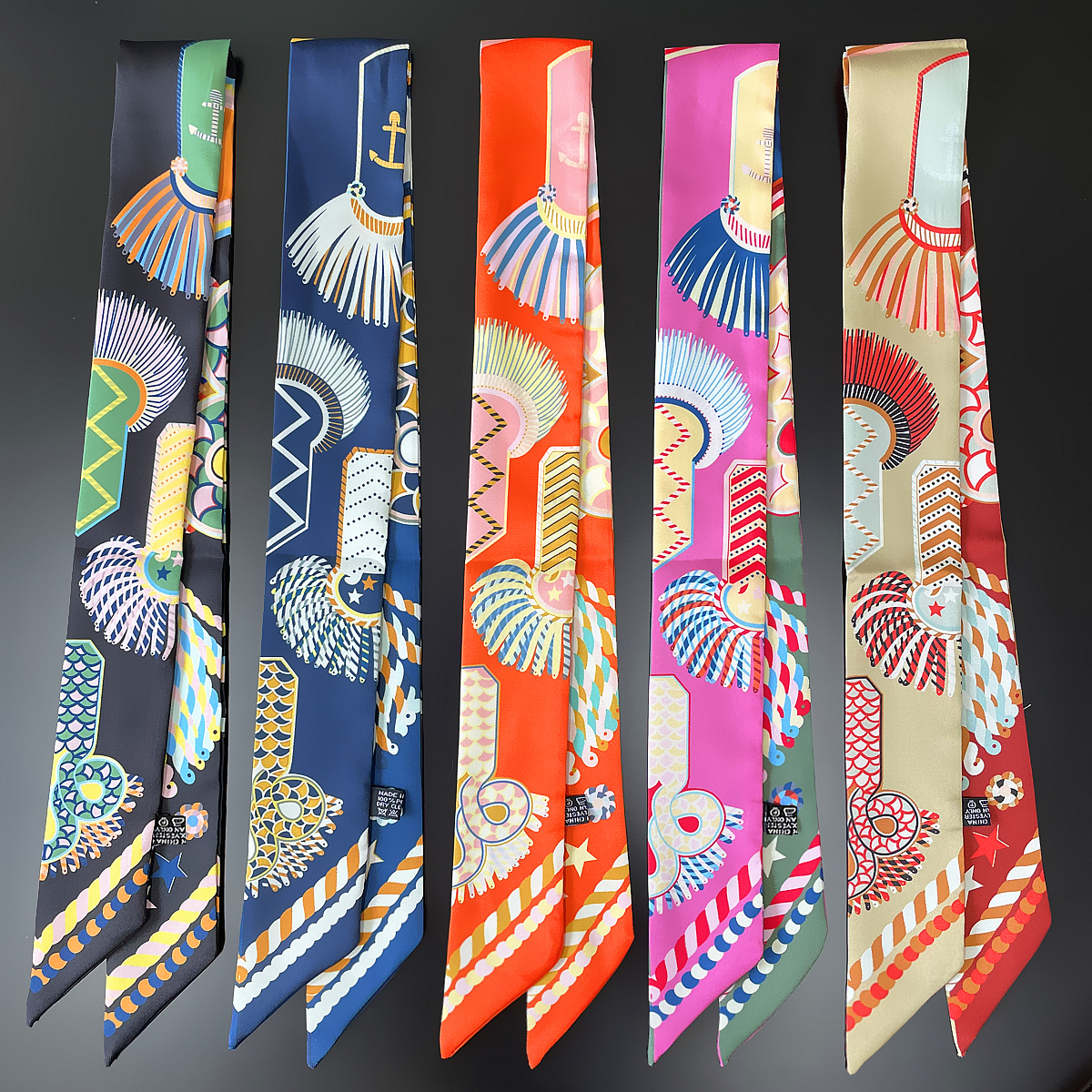 Brand Design Twill 100% Silk S – обзор и цена Scarf Silk Square