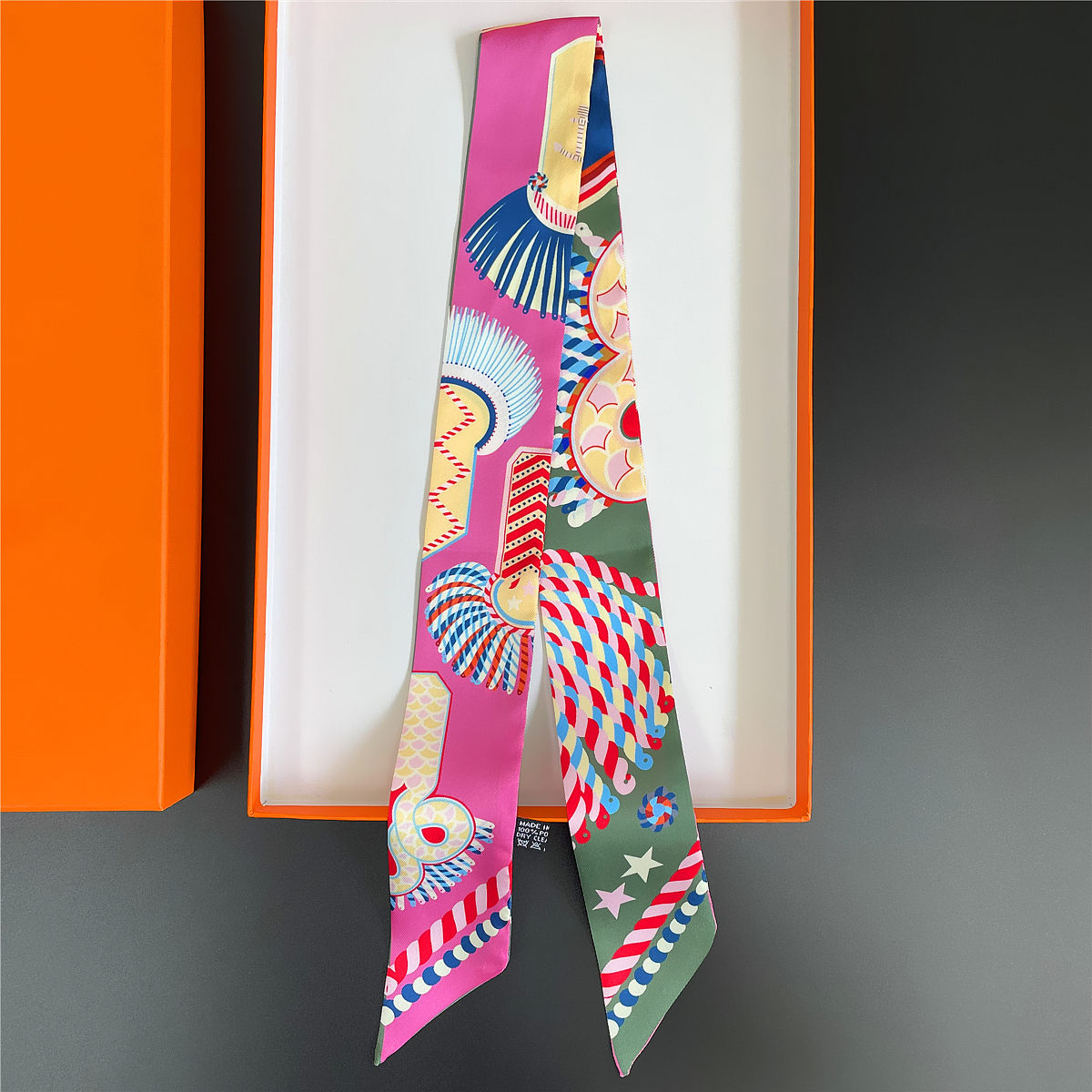 Brand Design Twill 100% Silk S – обзор и цена Scarf Silk Square