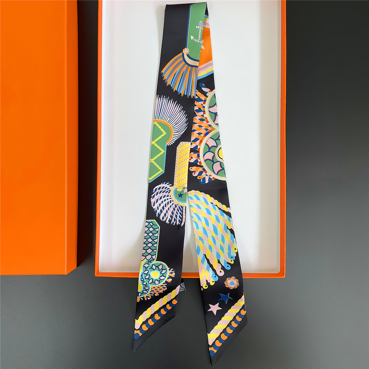 Brand Design Twill 100% Silk S – обзор и цена Scarf Silk Square