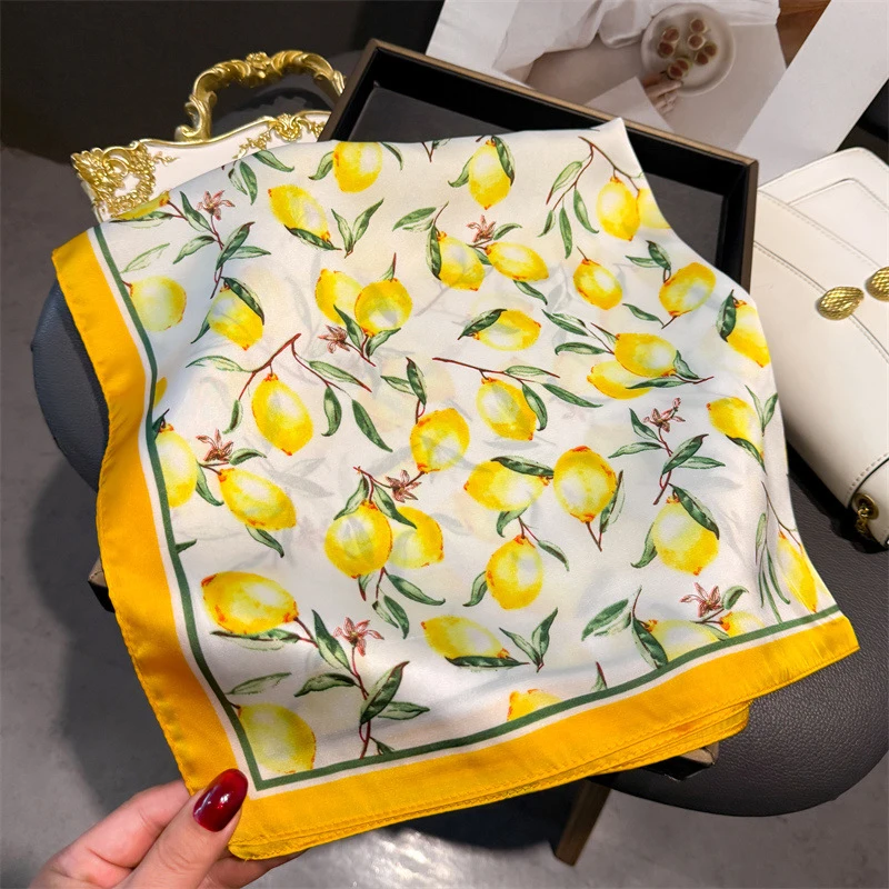 70cm Square Lemon Print Yellow – обзор и цена Ascot Neck Scarf