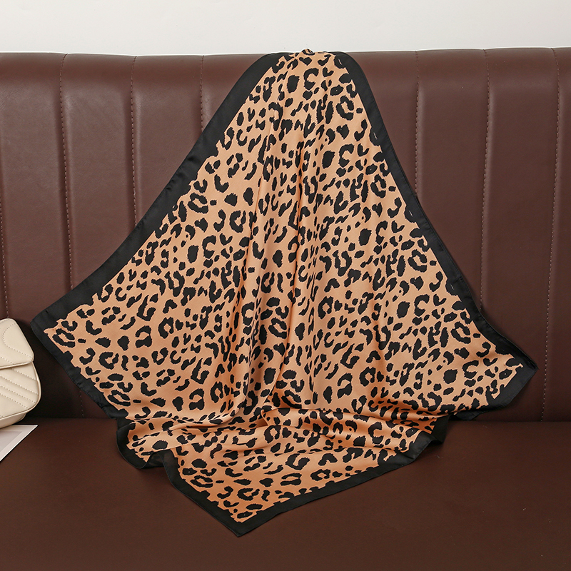 70*70cm Silk Scarf Women leopa – обзор и цена Ascot Neck Scarf
