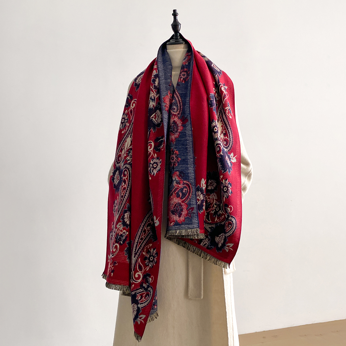 2025 Winter Luxury Imitation C – обзор и цена Woven Scarf Blanket